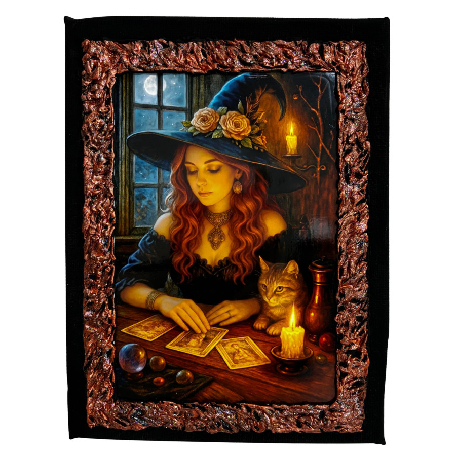 Cuadro bruja leyendo cartas del tarot con gato y velas