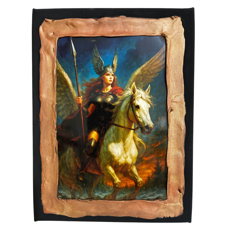 Cuadro de valquiria guerrera nórdica cabalgando con lanza y alas