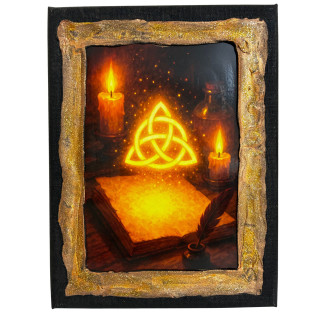 Cuadro triqueta celta con velas y libro mágico decorado a mano